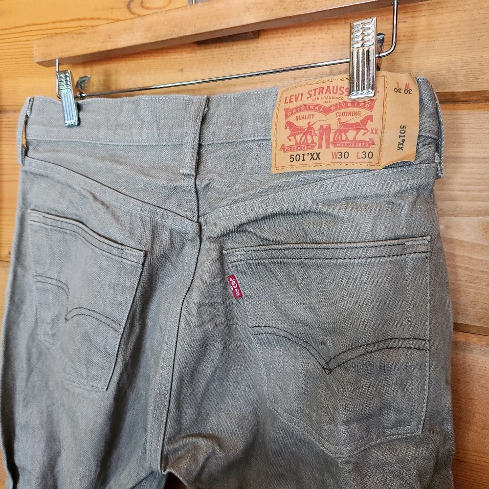 Levi's 💙 501XX Button Fly Gray Relaxed Straight Leg Denim Jeans 90s Sz 30 X 29